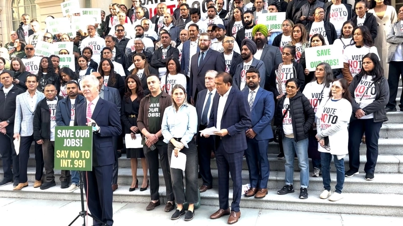 New York City Hall Press Conference Sees Hotel Sector Rally Against Intro 991